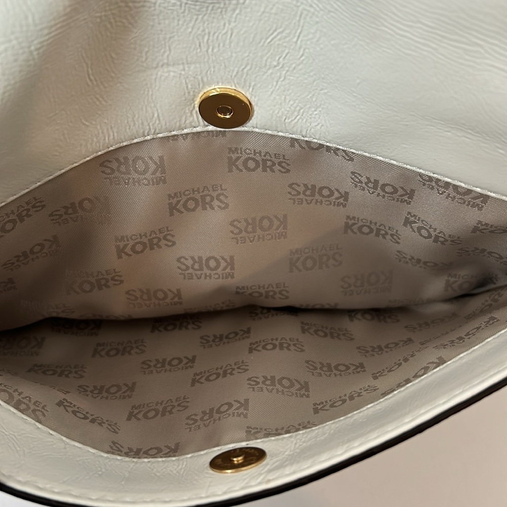 MICHAEL Michael Kors Beverly Coated Leather Oversized Clutch Shoulder Bag White - Picture 8 of 15